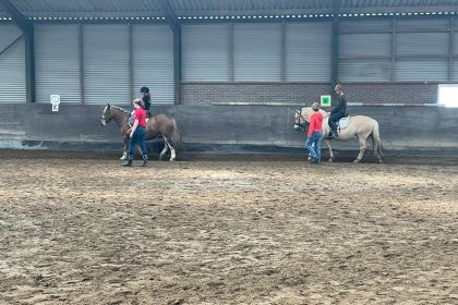 Paardrijden met Stichting de Aanloop in Nieuw-Vennep