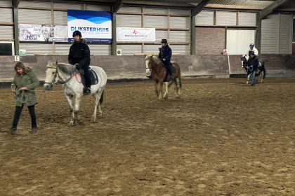 Paardrijden met Stichting de Aanloop in Nieuw-Vennep